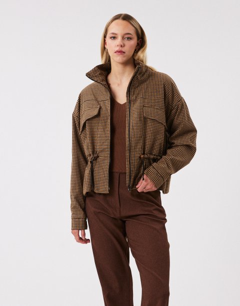Checked jacket with gather