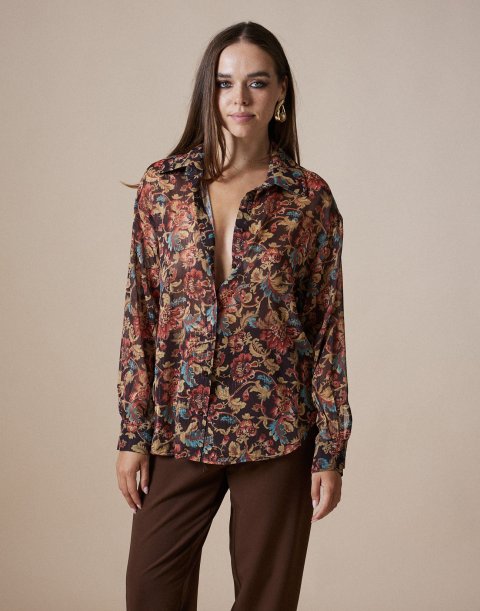 Oversized printed shirt