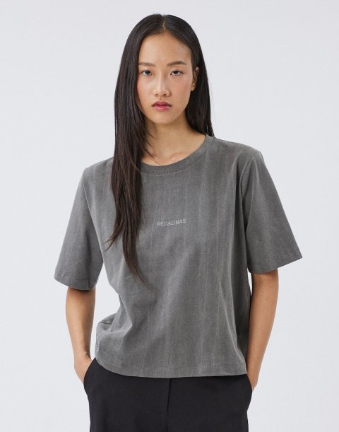 T-shirt με ξεβαμμένη όψη