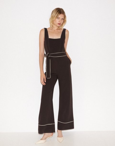 Jumpsuit with contrast piping