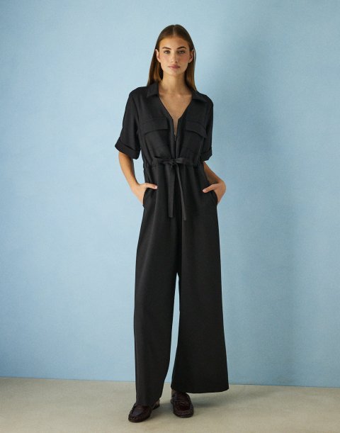 Jumpsuit with tie