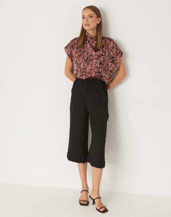 Culottes with button