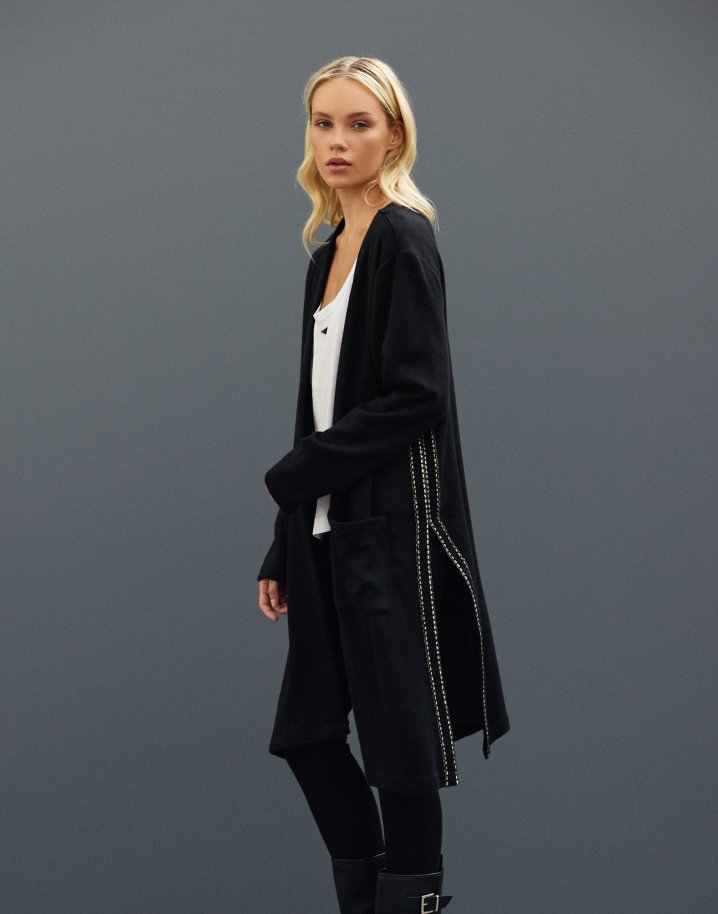 Long cardigan with tape