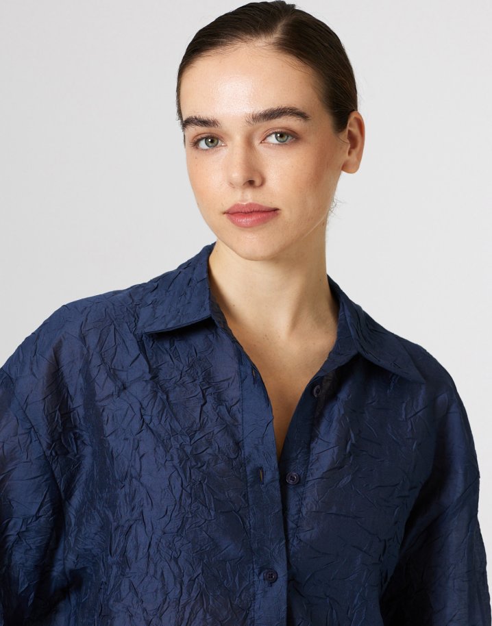 Crinkled effect shirt