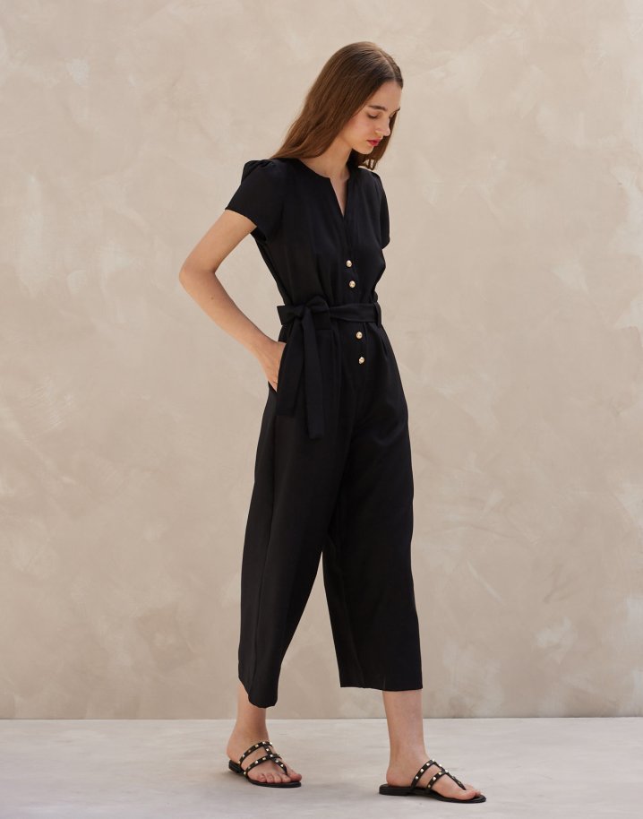Jumpsuit with buttons