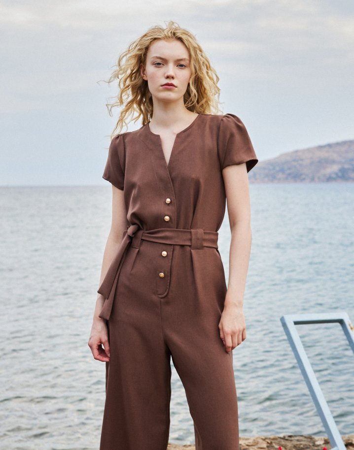 Jumpsuit with buttons