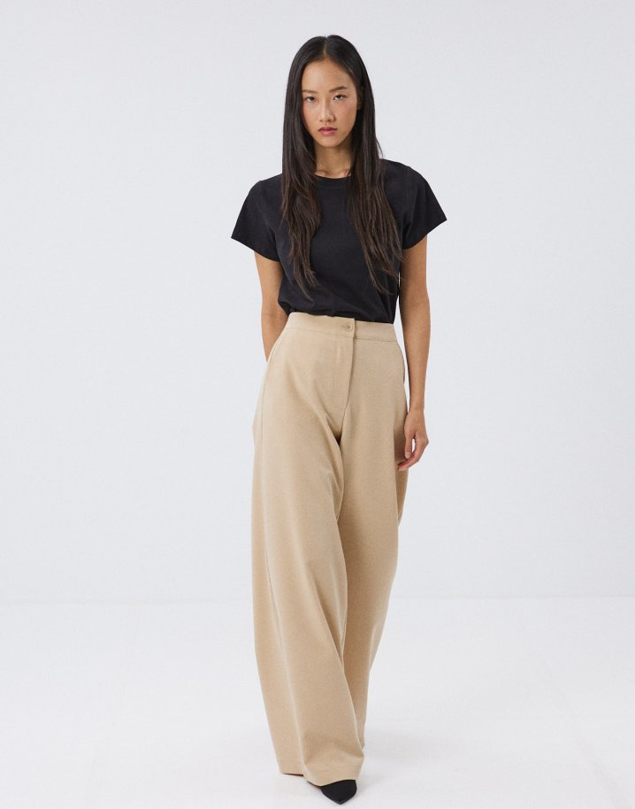 Trousers with elastic waist