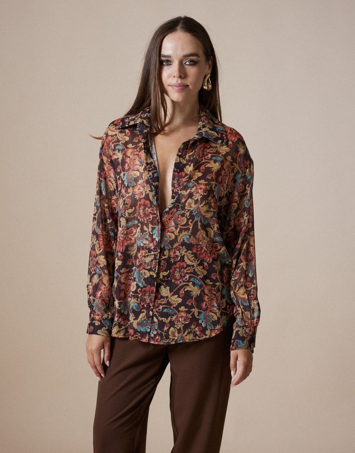 Oversized printed shirt