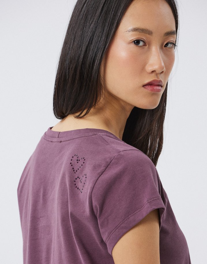 Asymmetric t-shirt with rhinestone