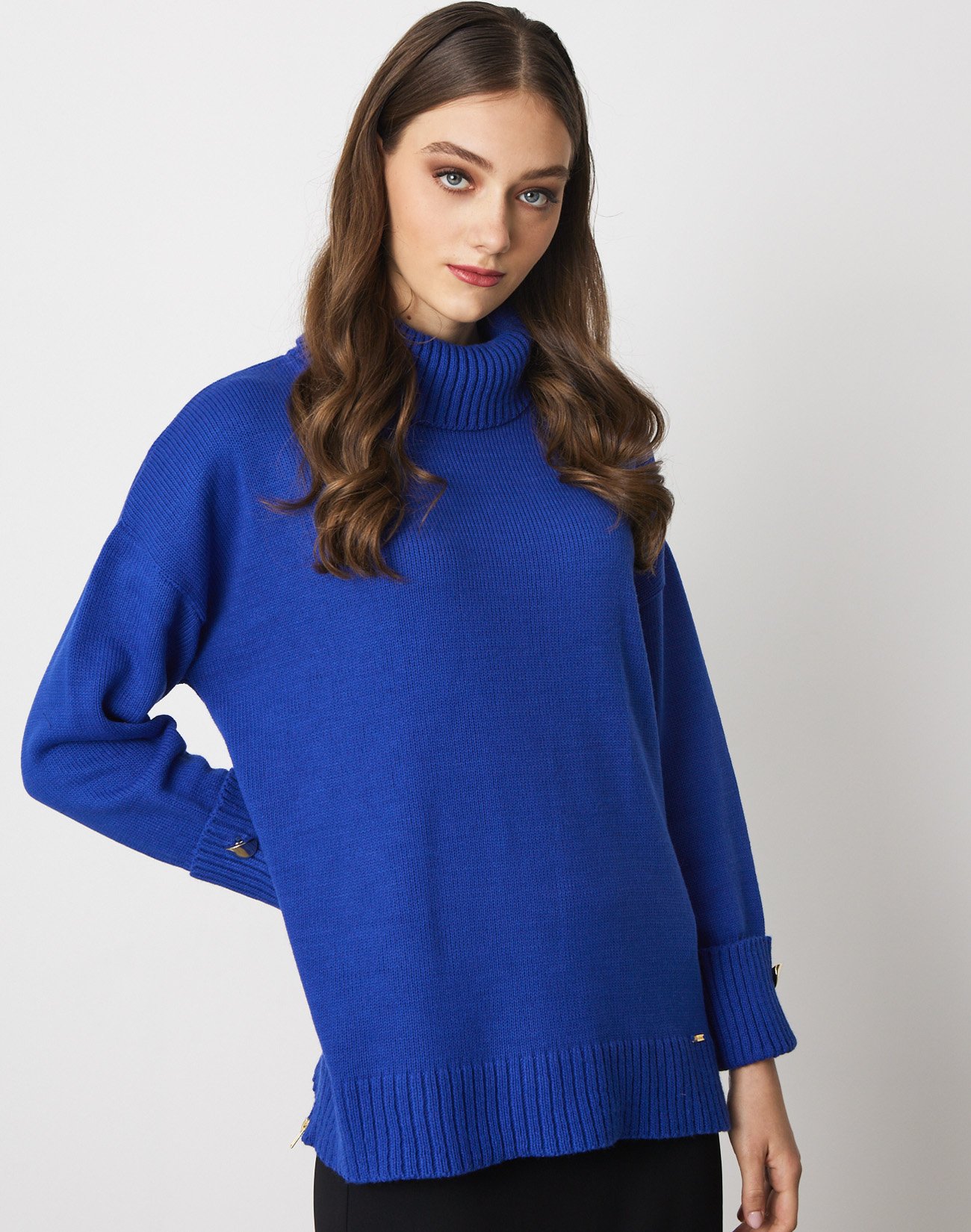 Knit top with zip