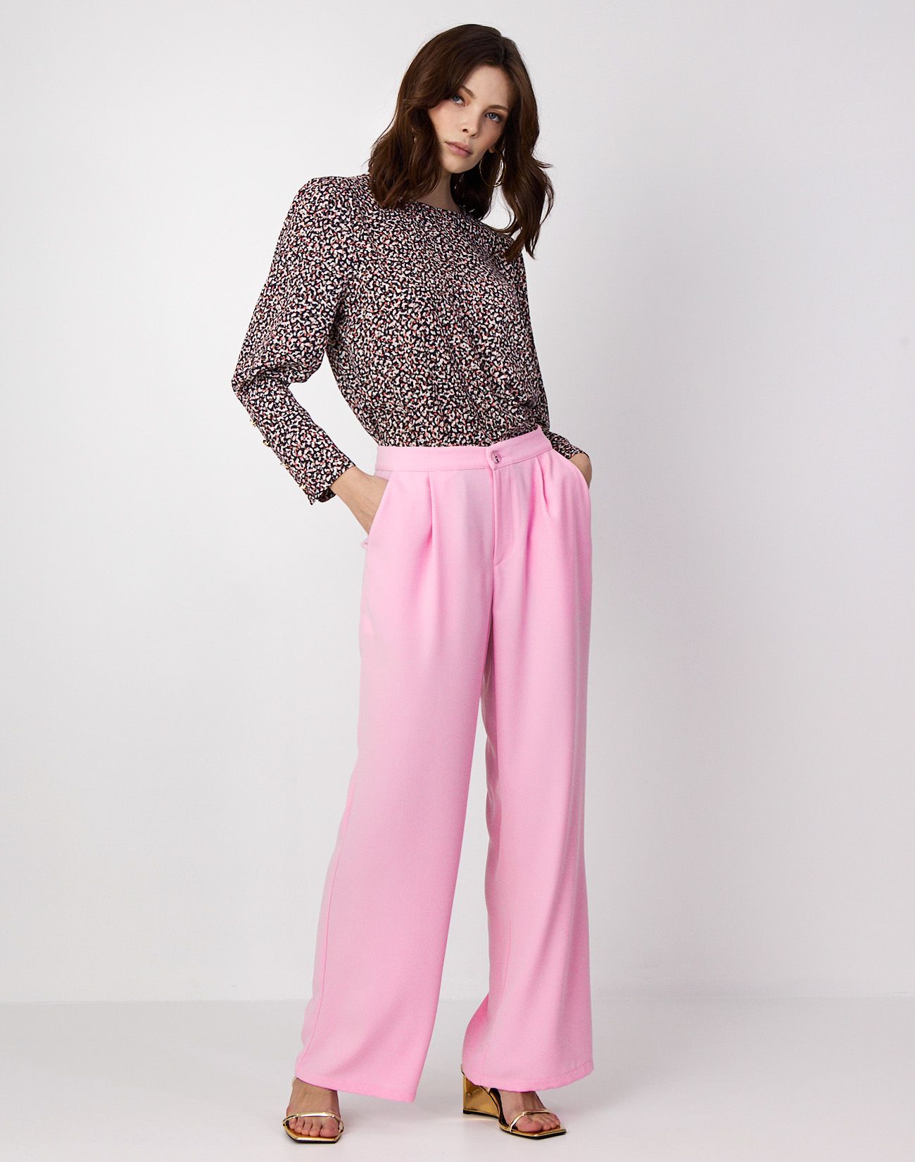 High waist trousers with pleating detail