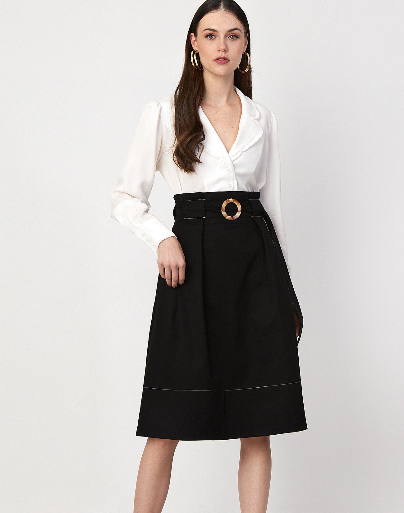 Midi skirt with buckle