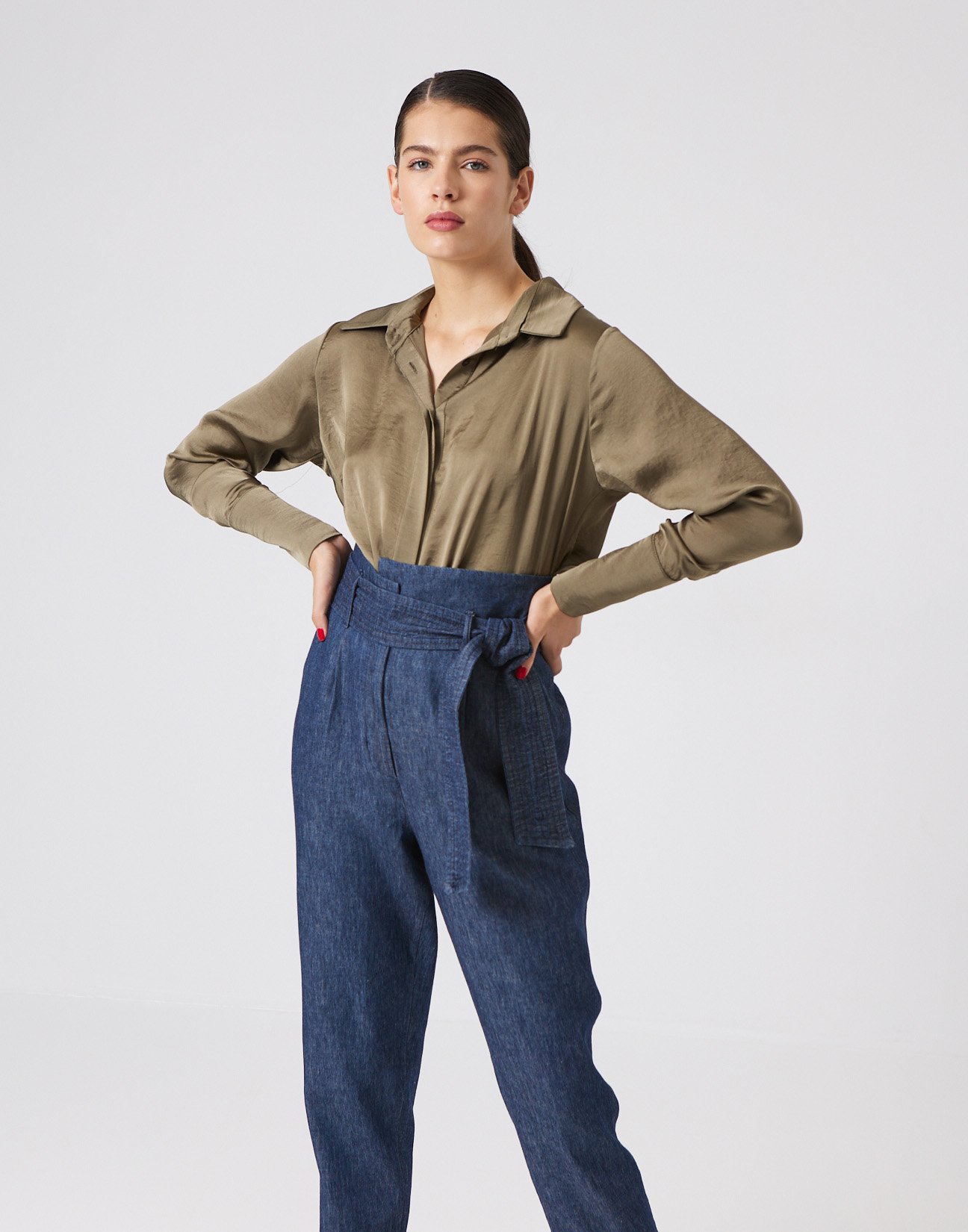 Linen blend trousers with denim effect
