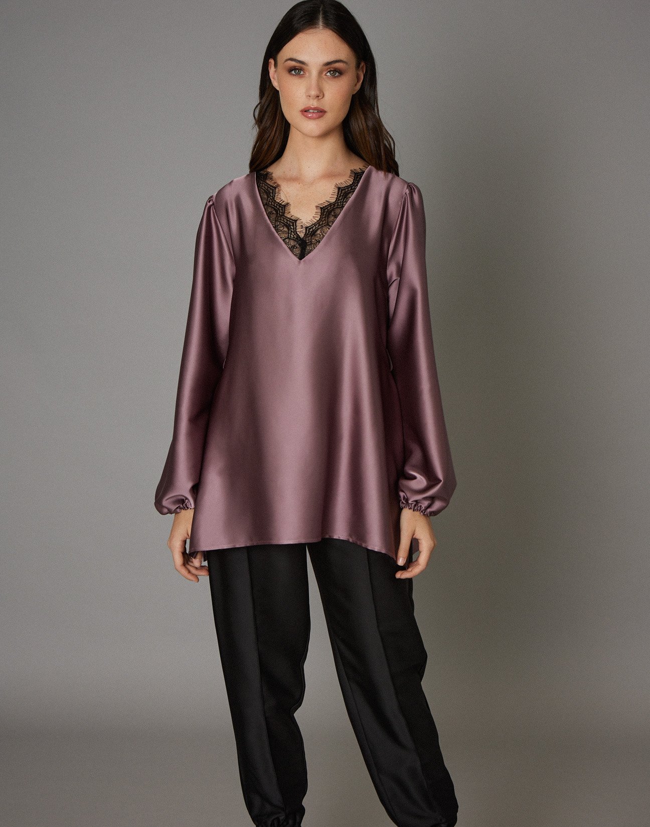 Satin blouse with lace