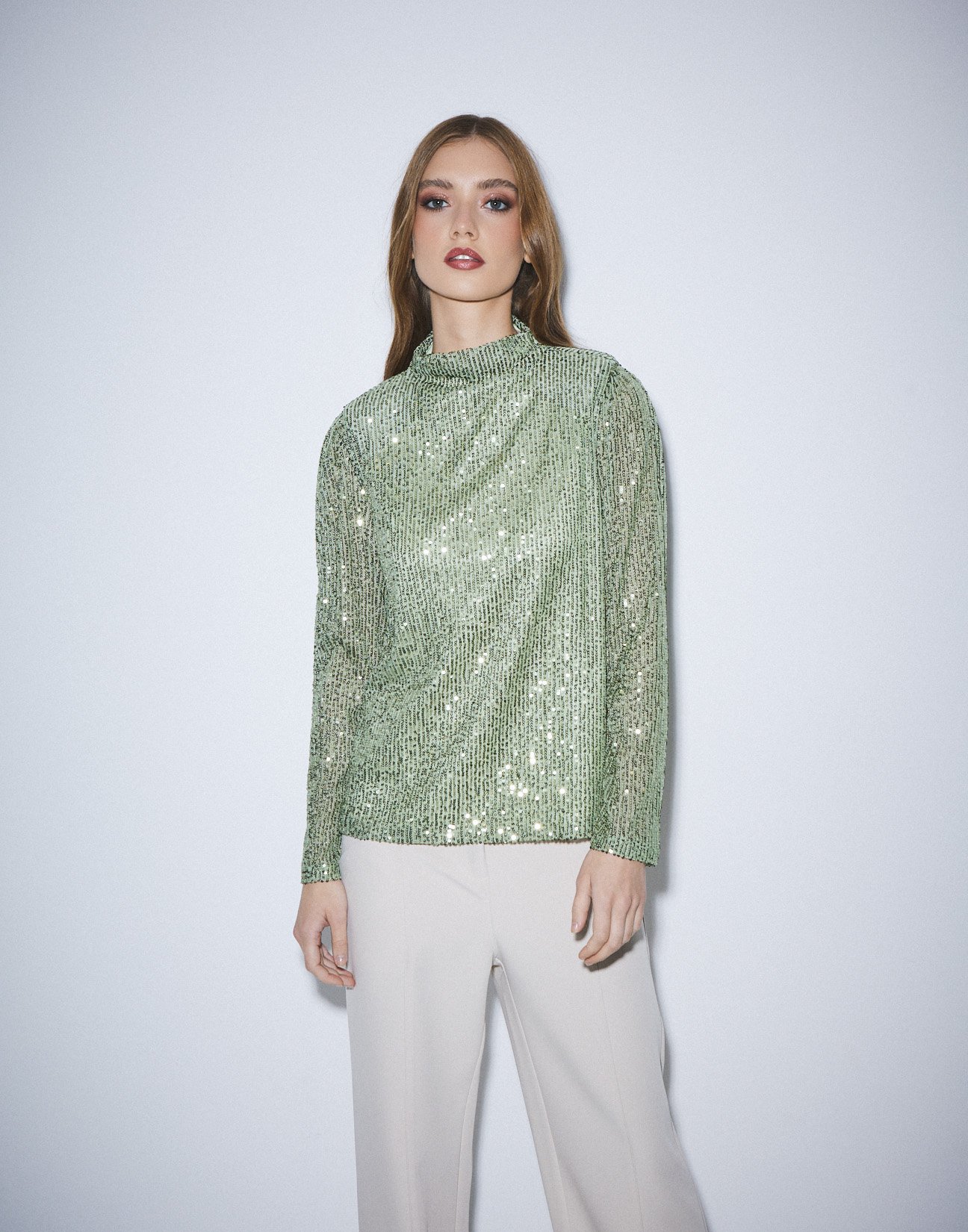 Blouse with sequins