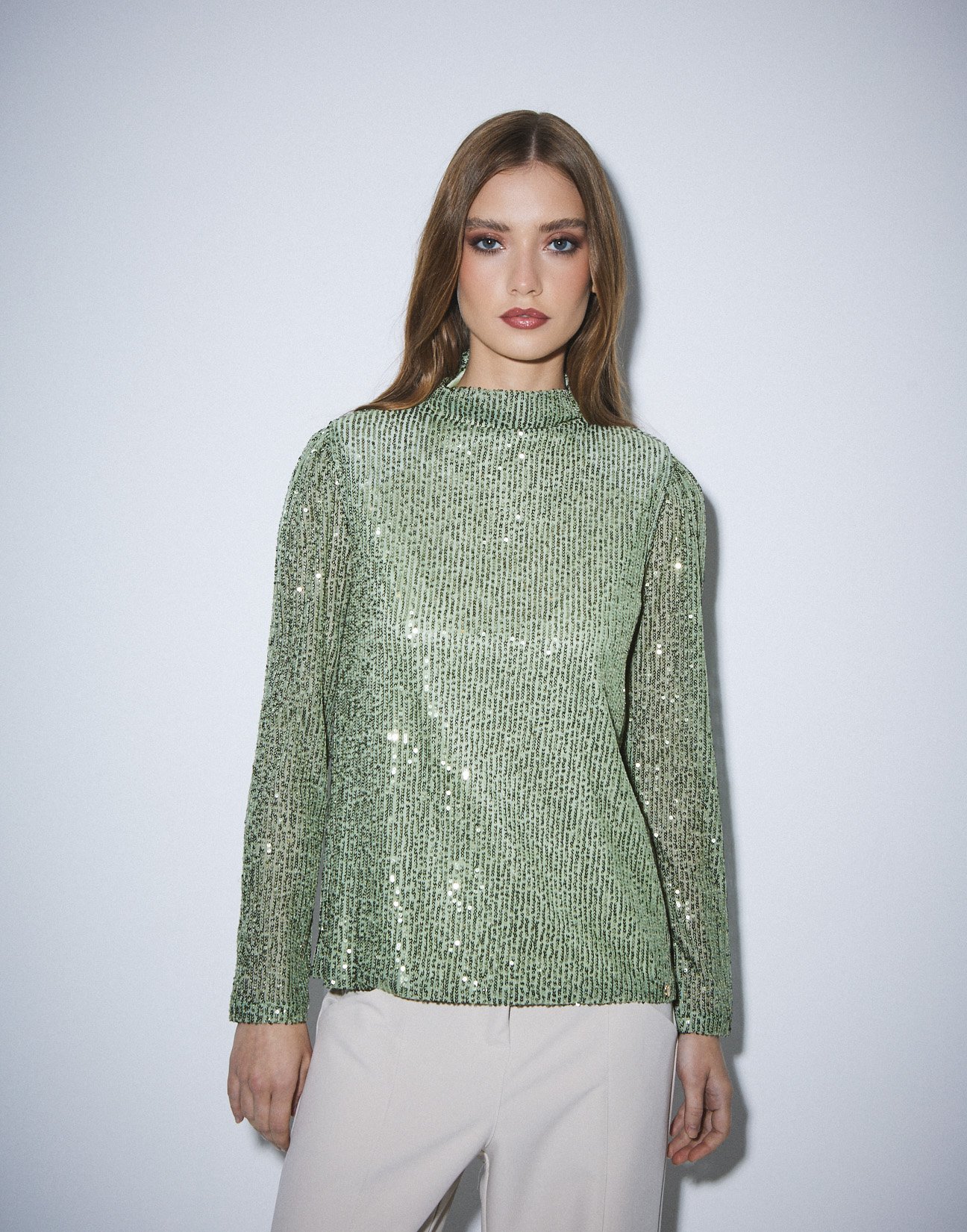 Blouse with sequins