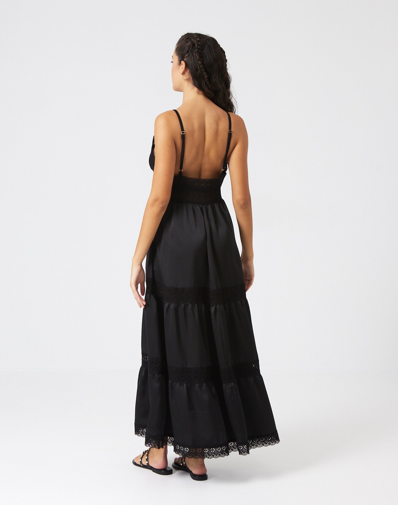 Maxi dress with lace