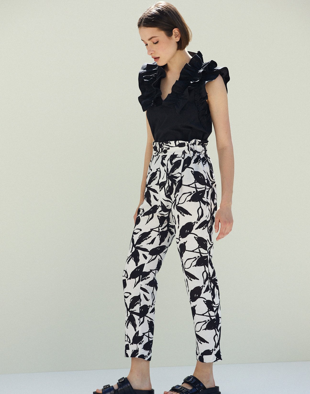 Printed linen trousers