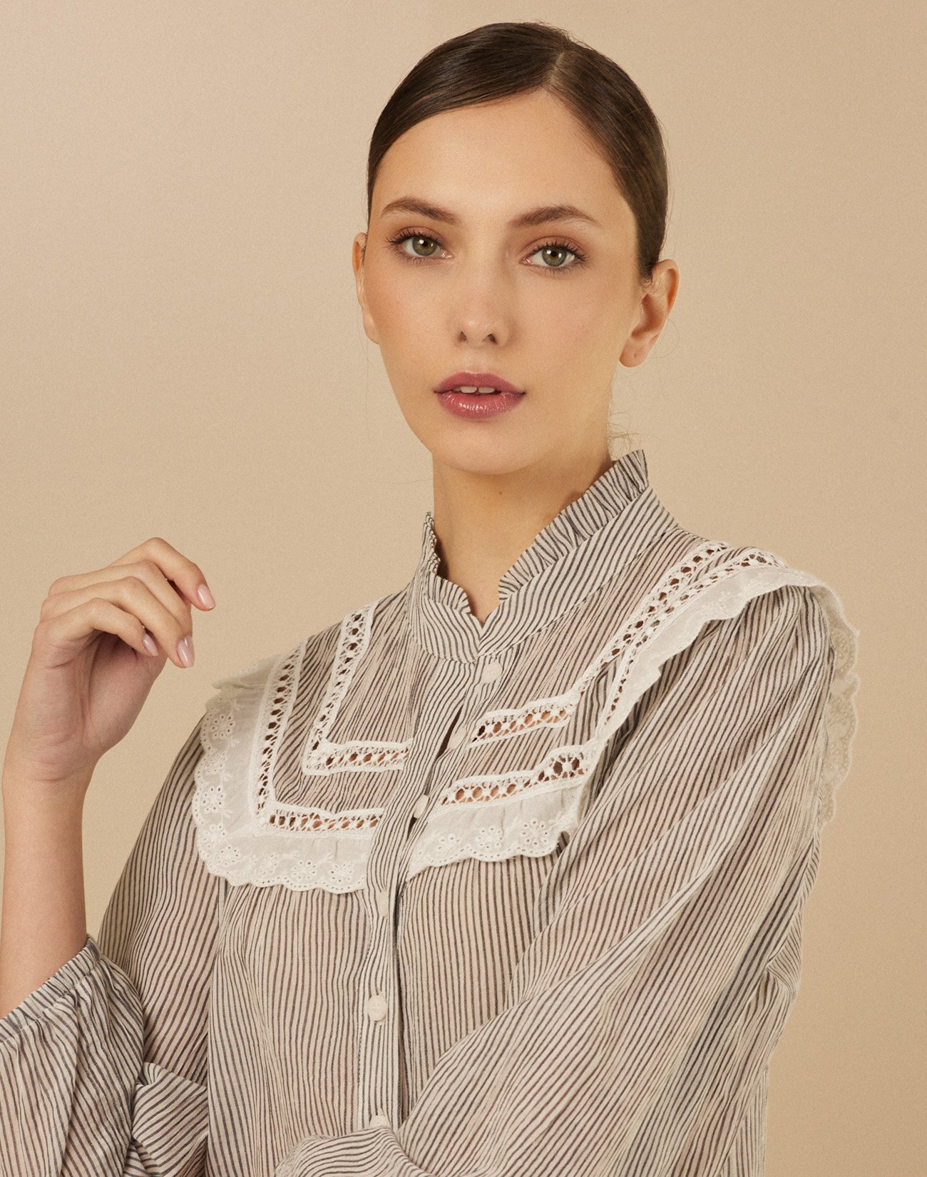 Shirt with broderie detail