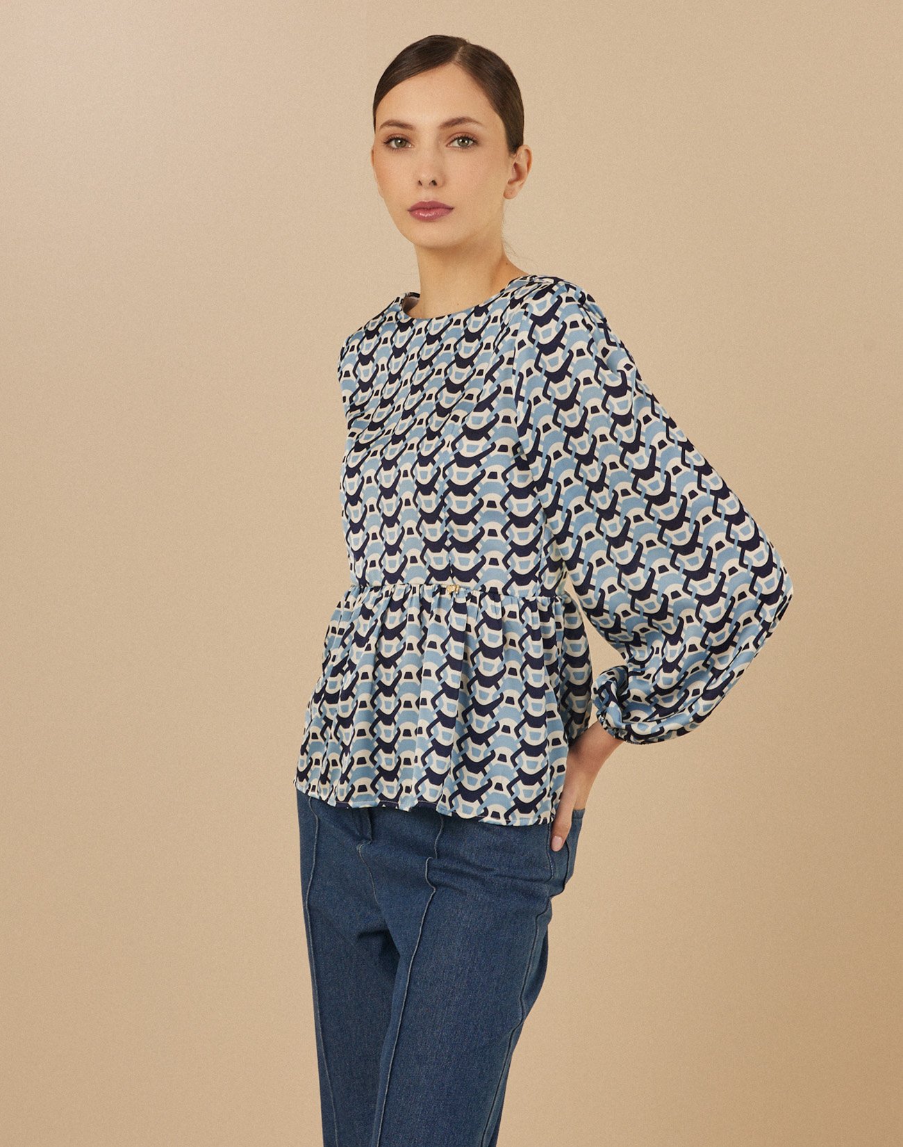 Printed blouse with pads