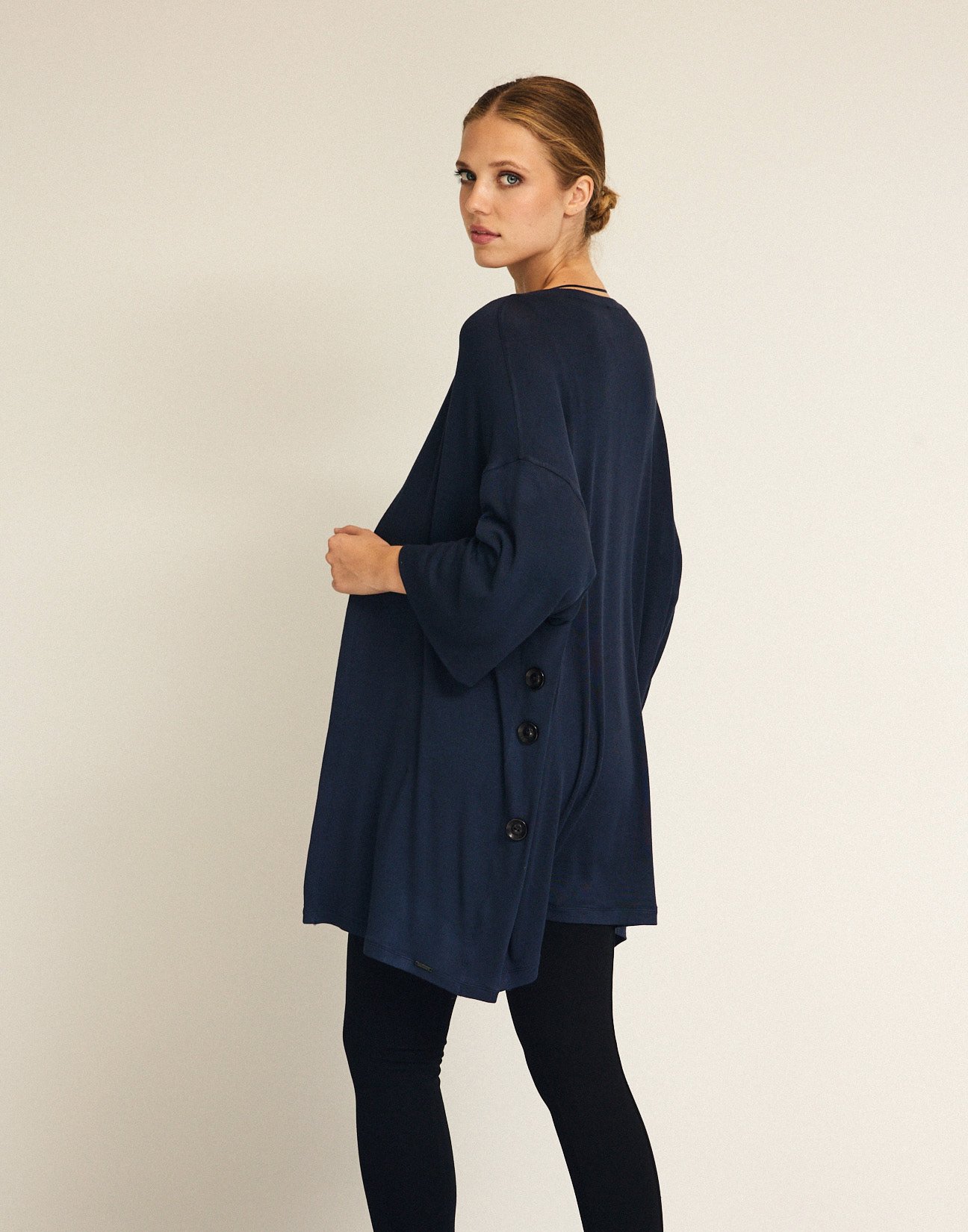 Long cardigan with buttons