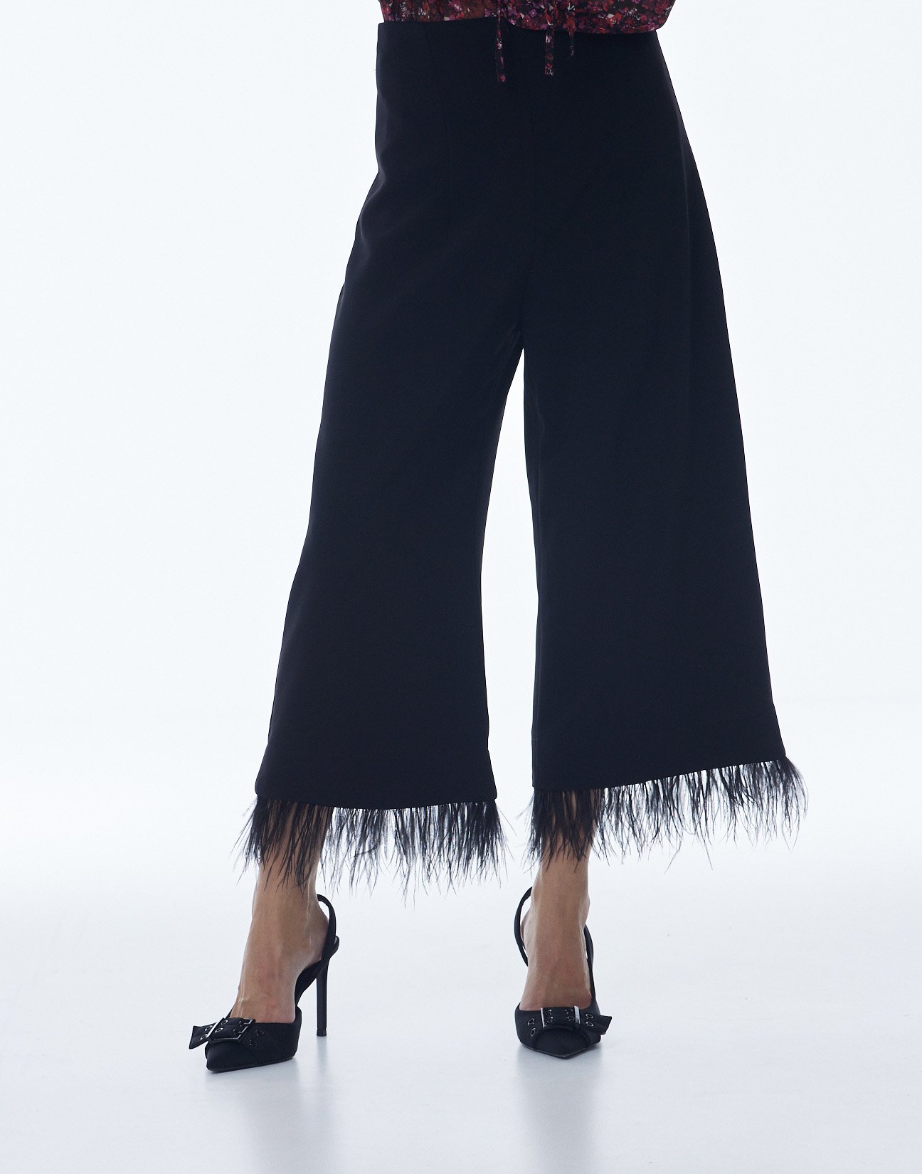 Culotte with feather