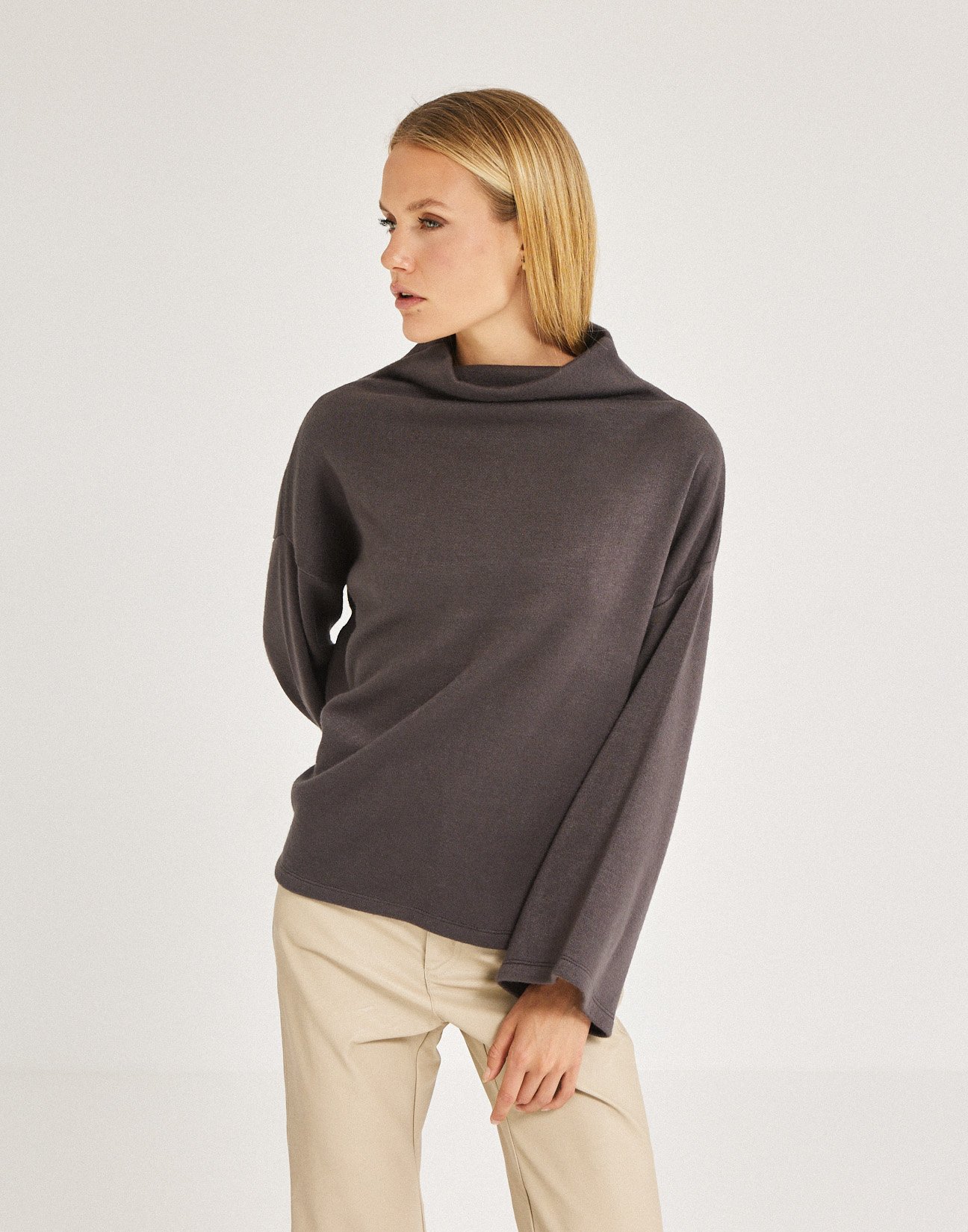 Blouse with high neck