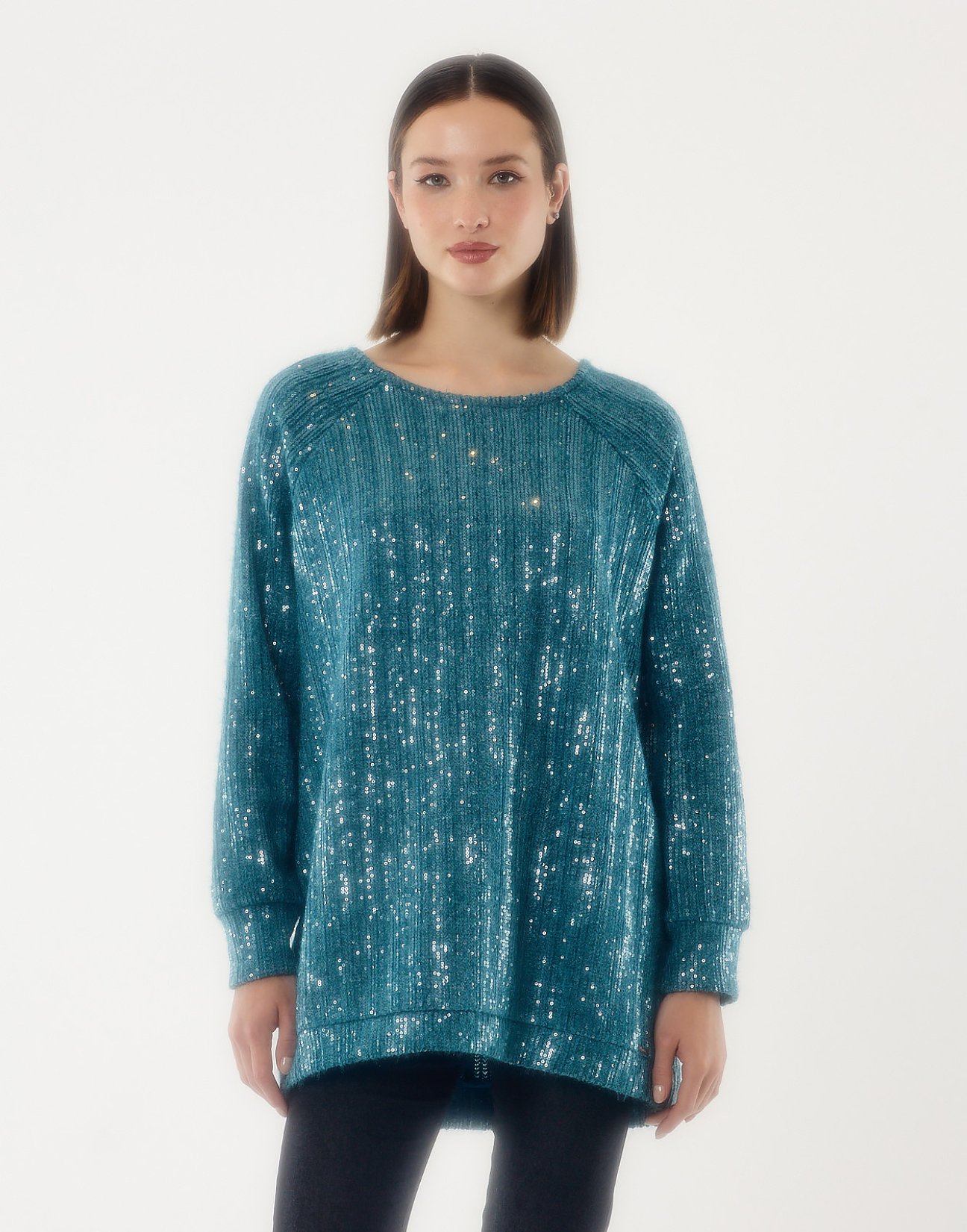 Oversized blouse with sequins