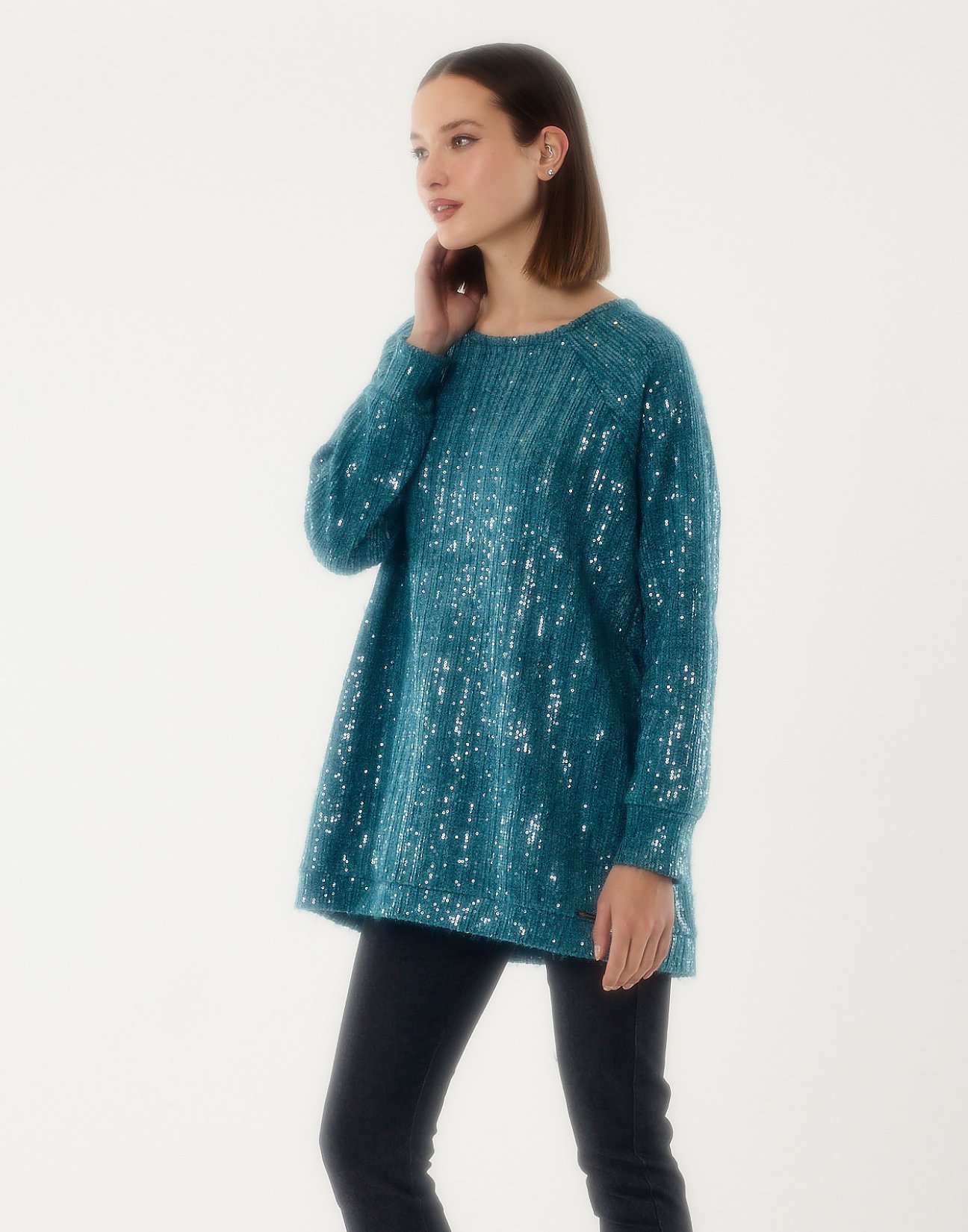 Oversized blouse with sequins