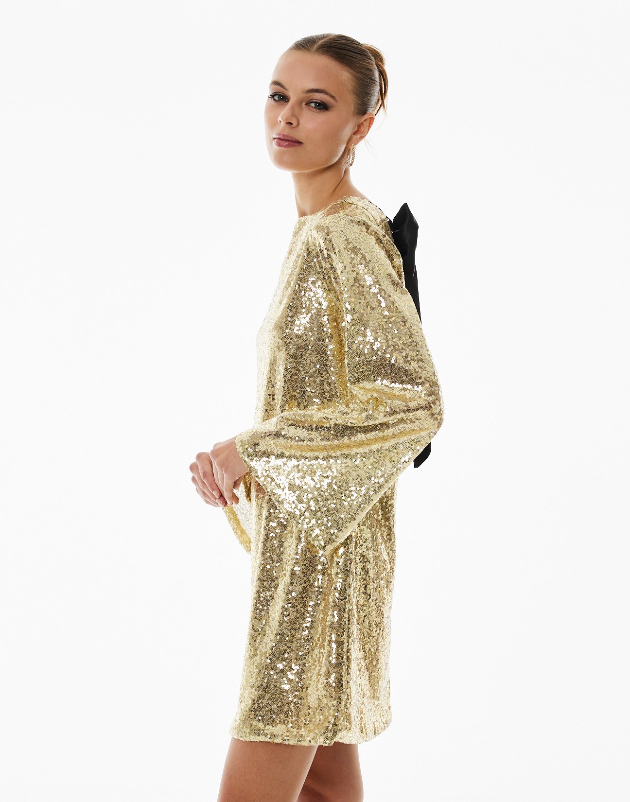 Sequinned dress with tie