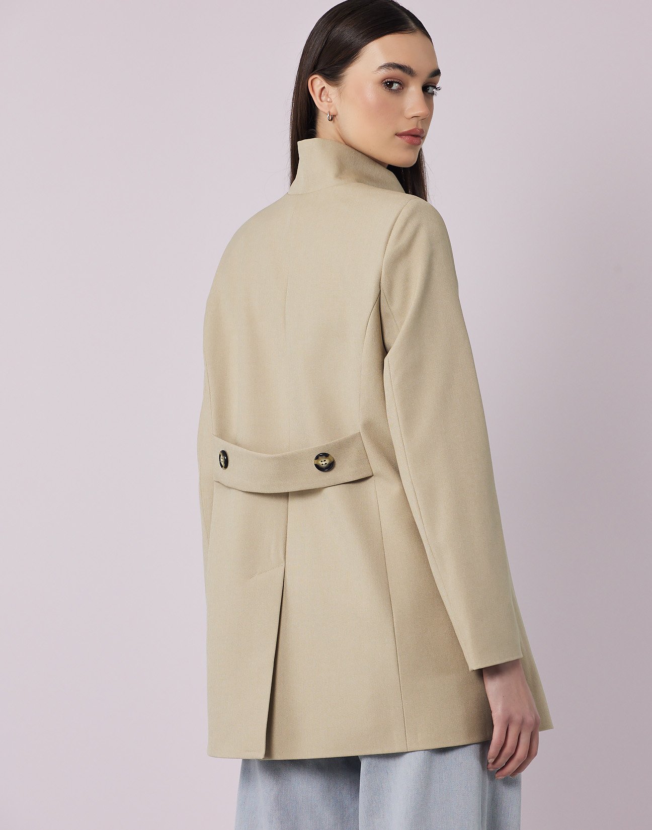 Coat with high neck
