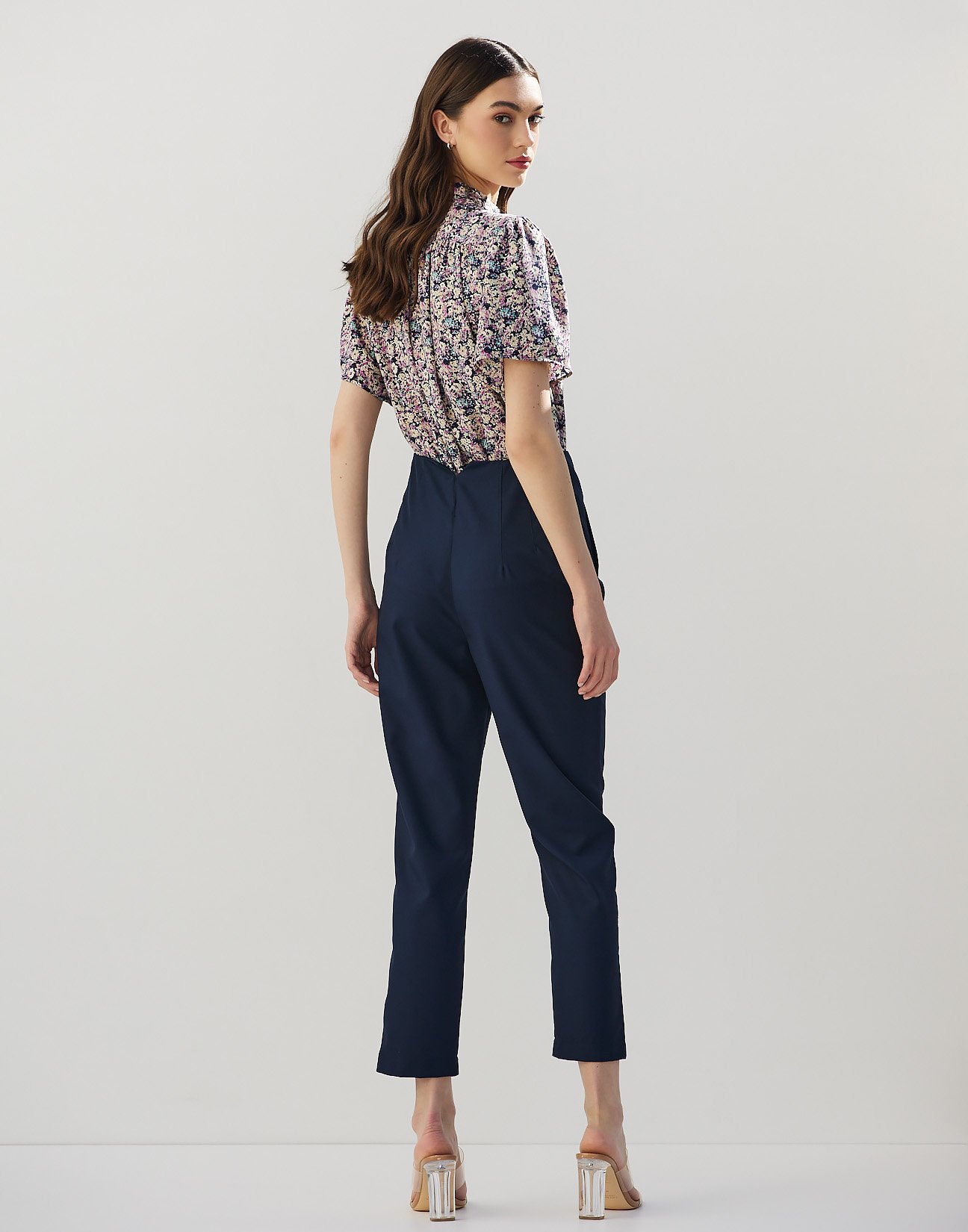 High waist trousers with seam