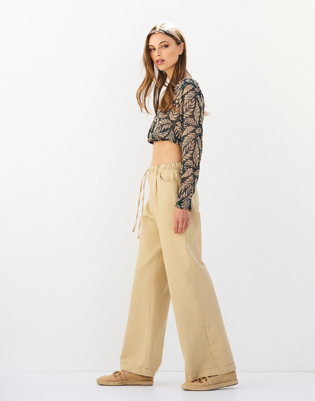 Jeans trousers with elastic waist