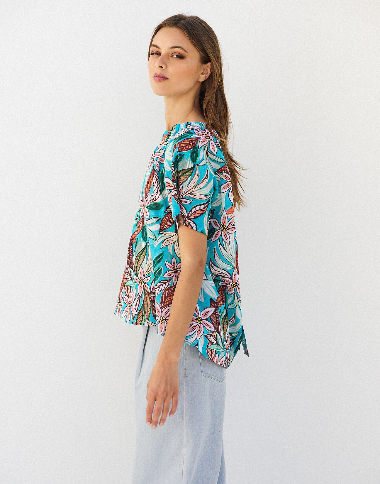 Gathered blouse with print