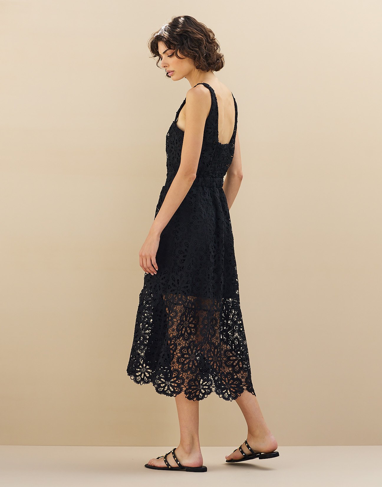 Midi dress with lace