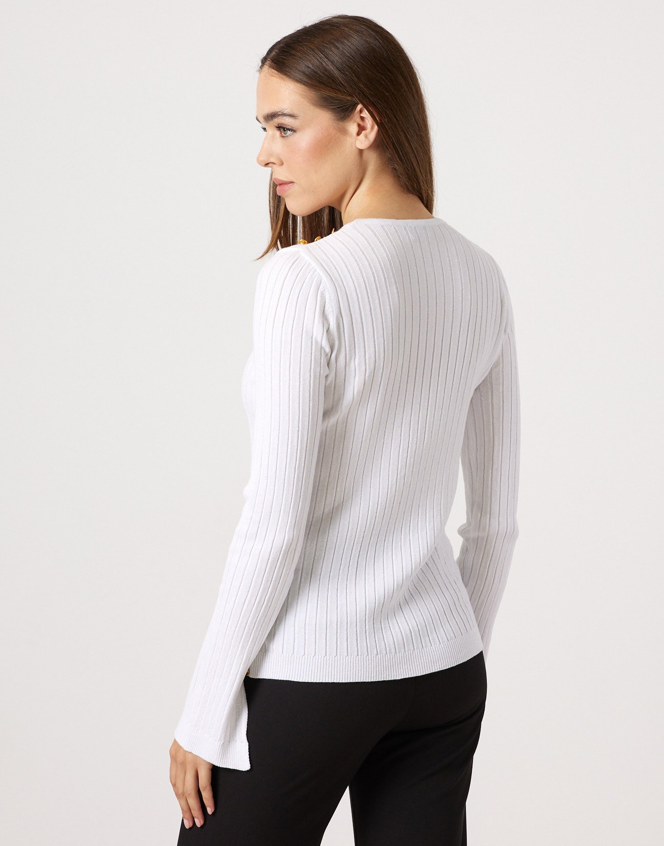 Knit blouse with buttons