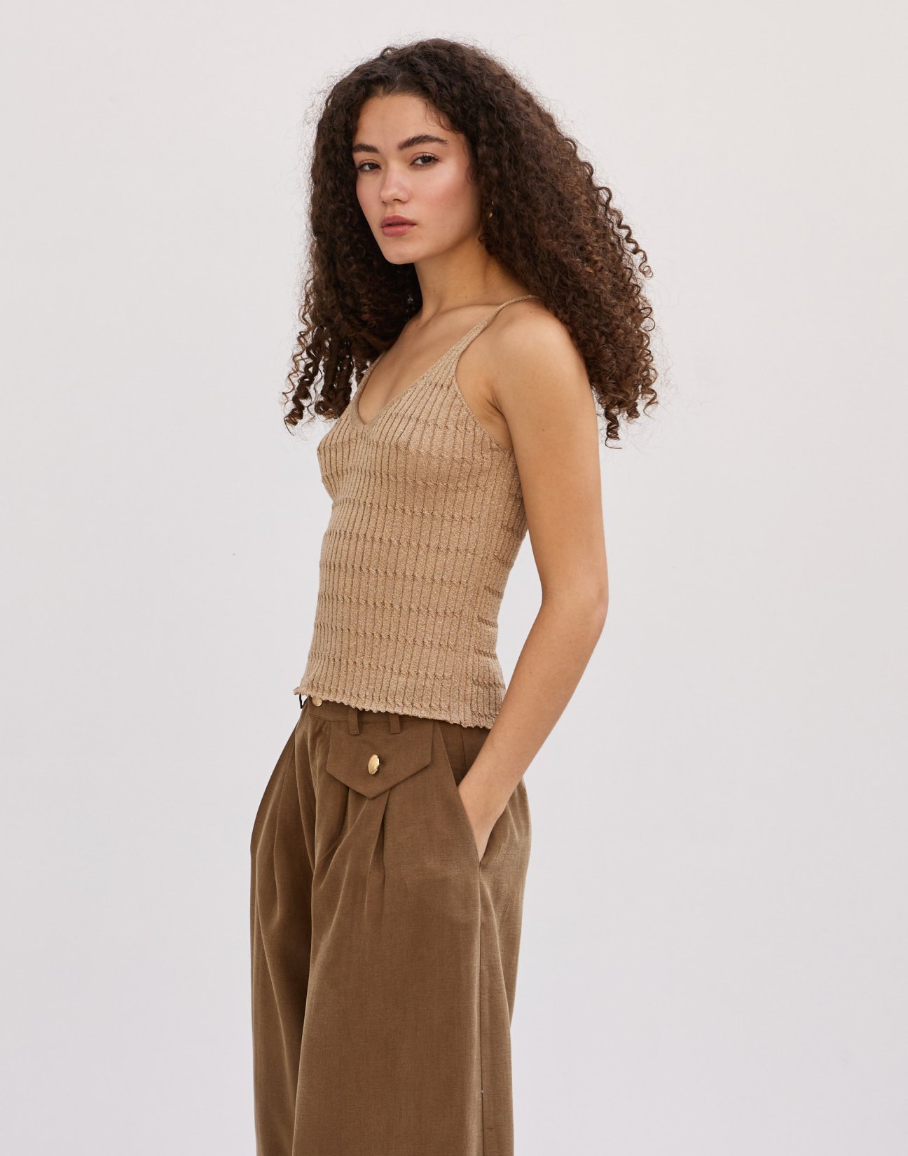 Metallic tread top