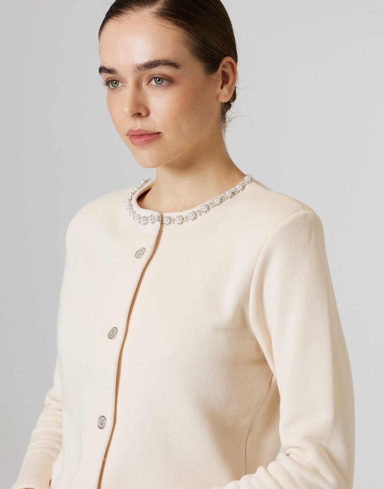 Sweatshirt cardigan with rhinestone