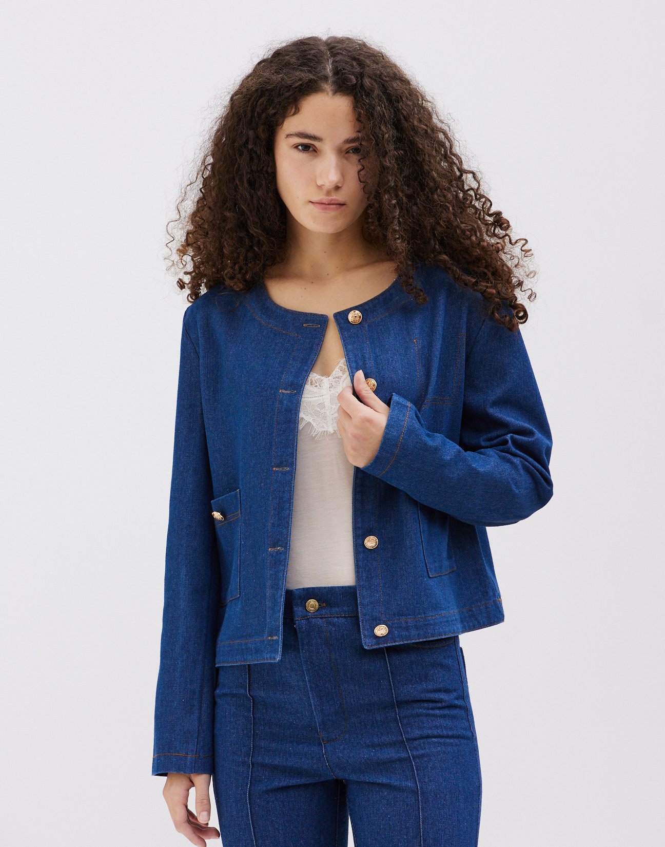 Denim jacket with pockets