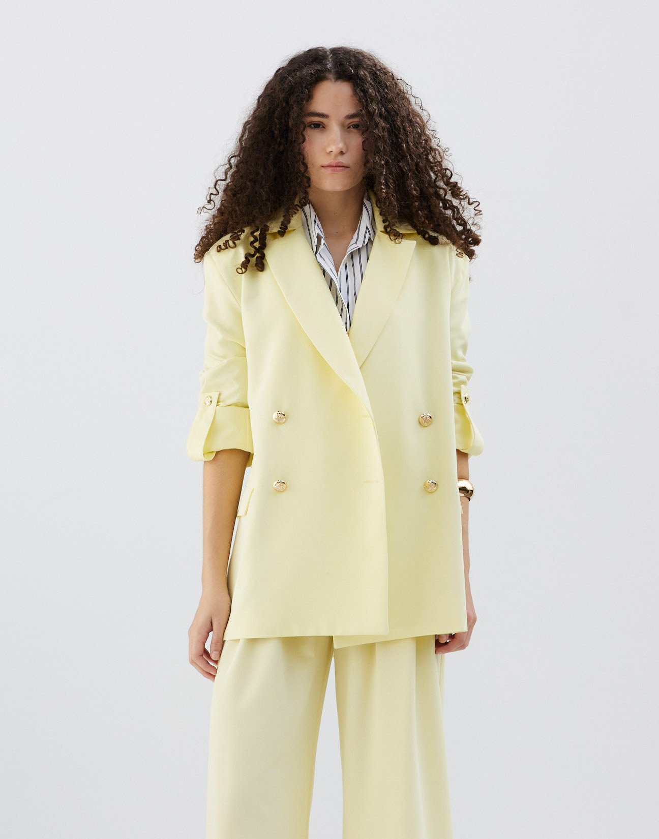 Blazer with turn up sleeves