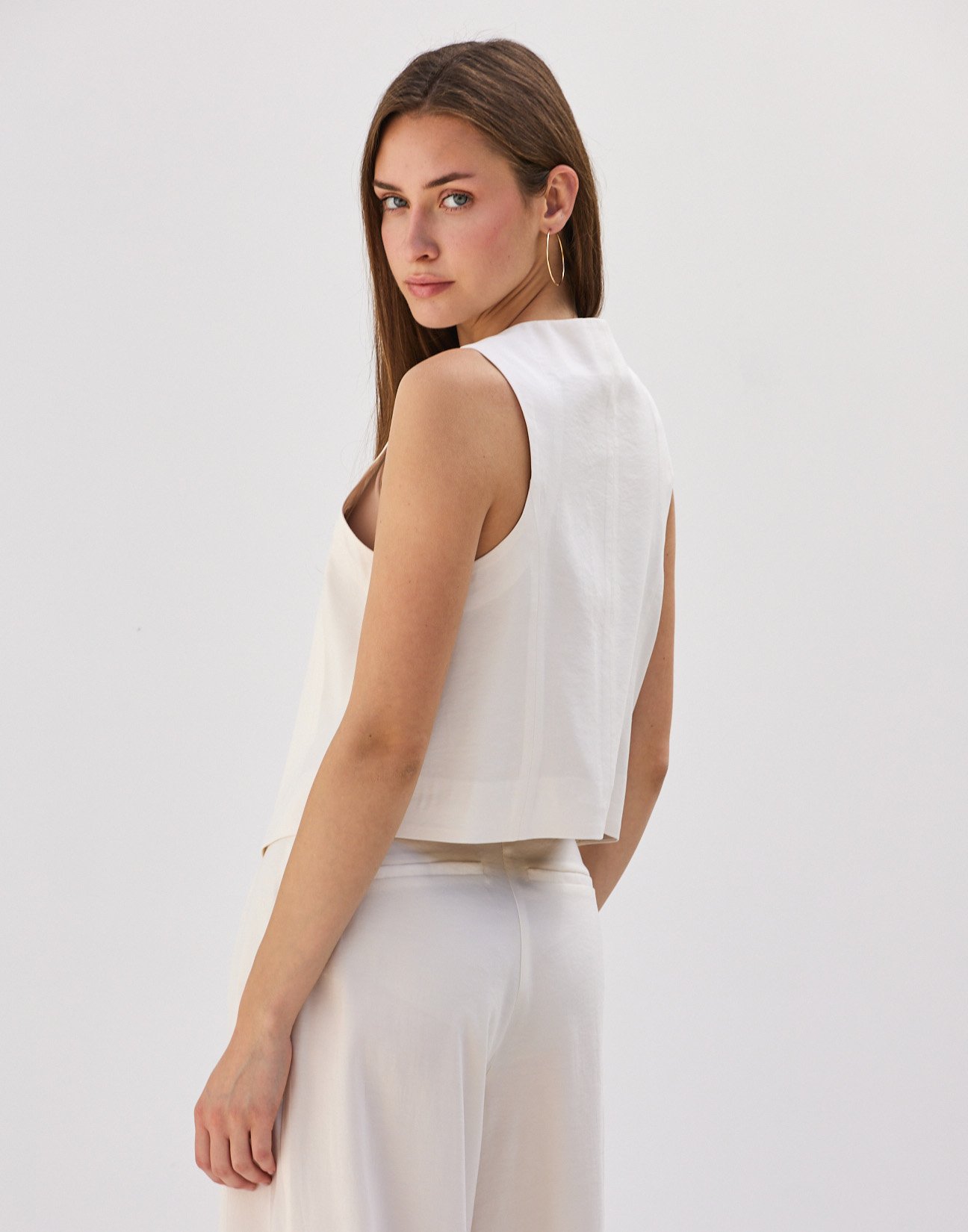 Sleeveless waistcoat