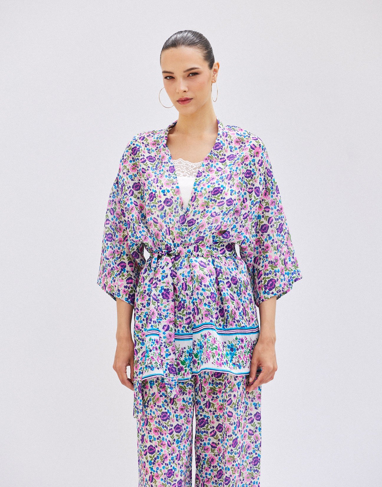Printed kimono with belt