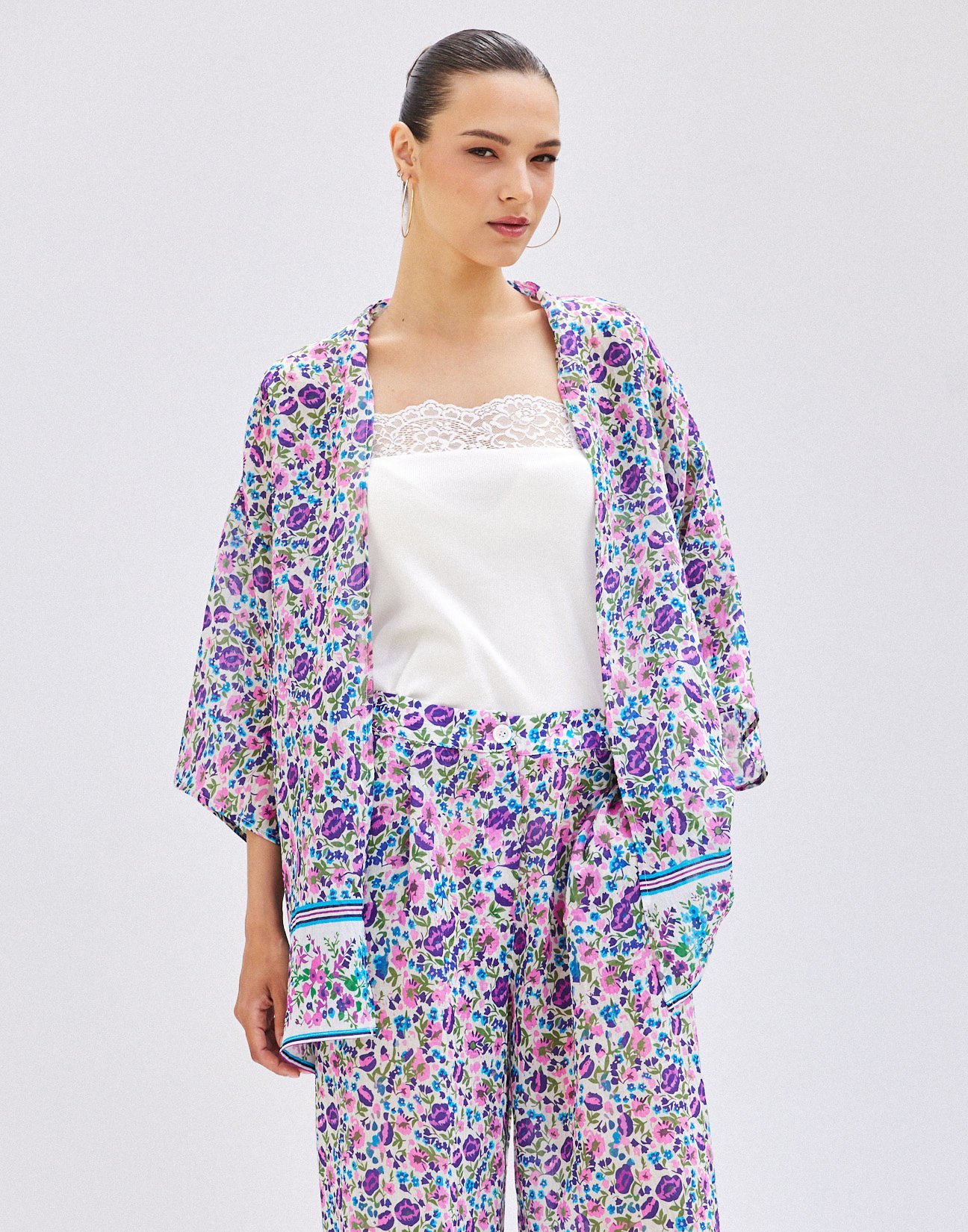 Printed kimono with belt