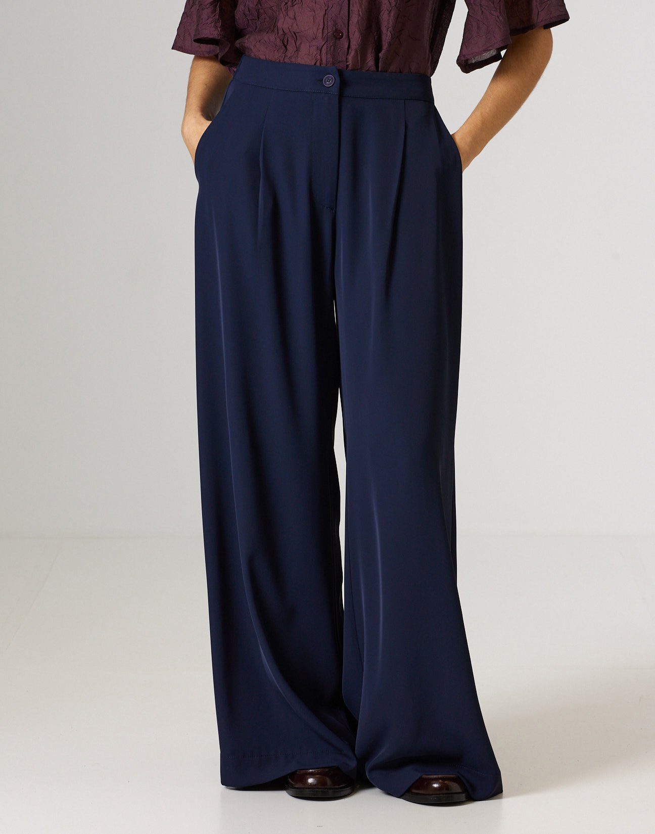 Pleated trousers