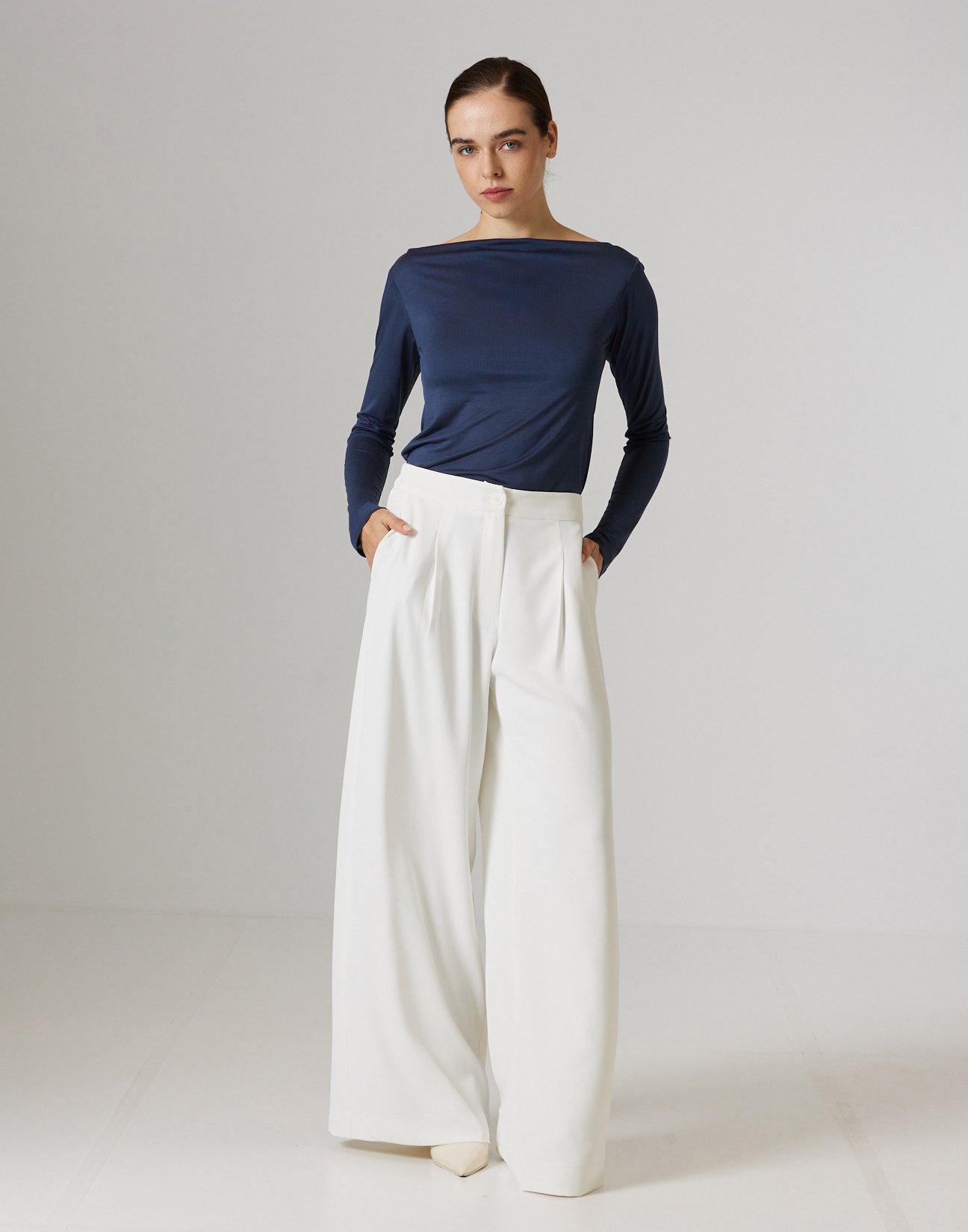 Pleated trousers