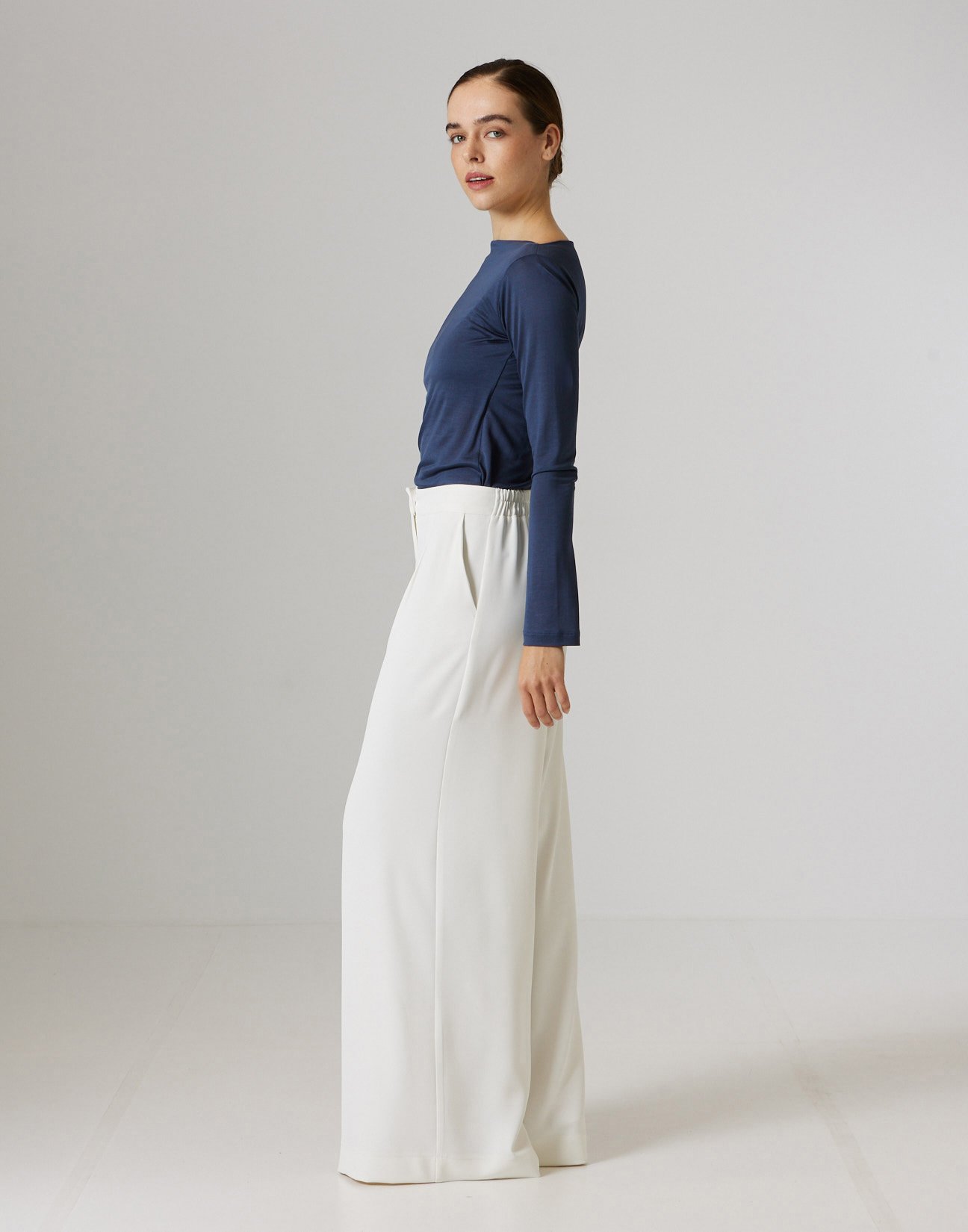 Pleated trousers