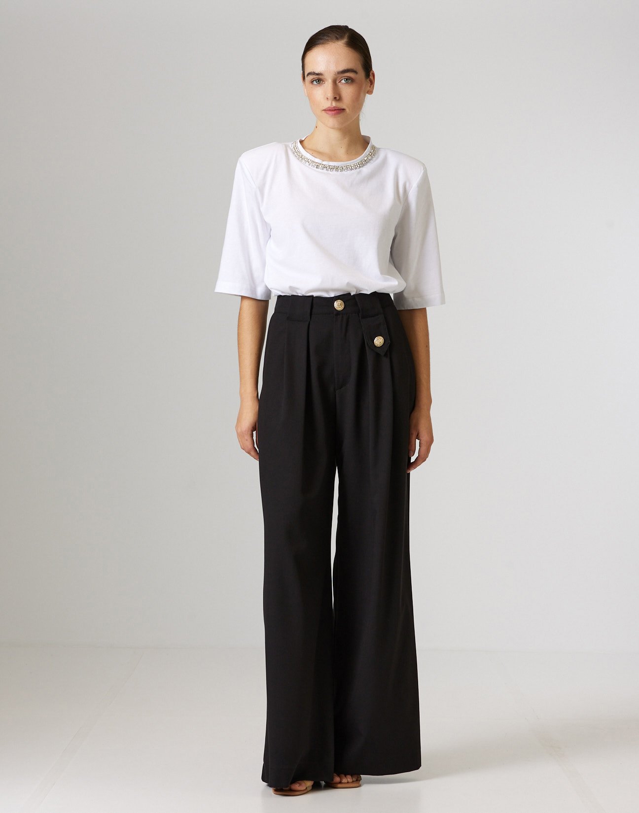 Trousers with belt loops