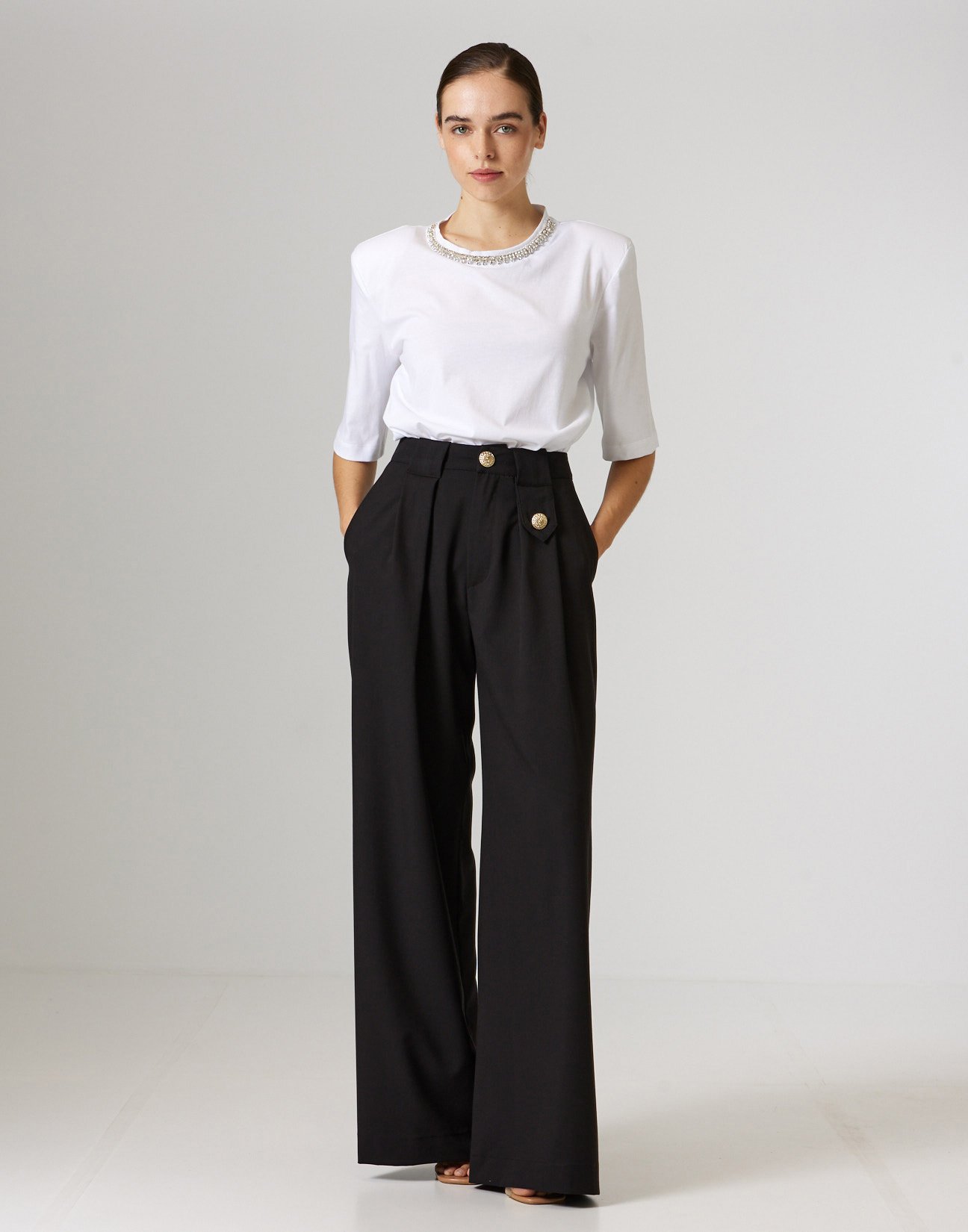 Trousers with belt loops