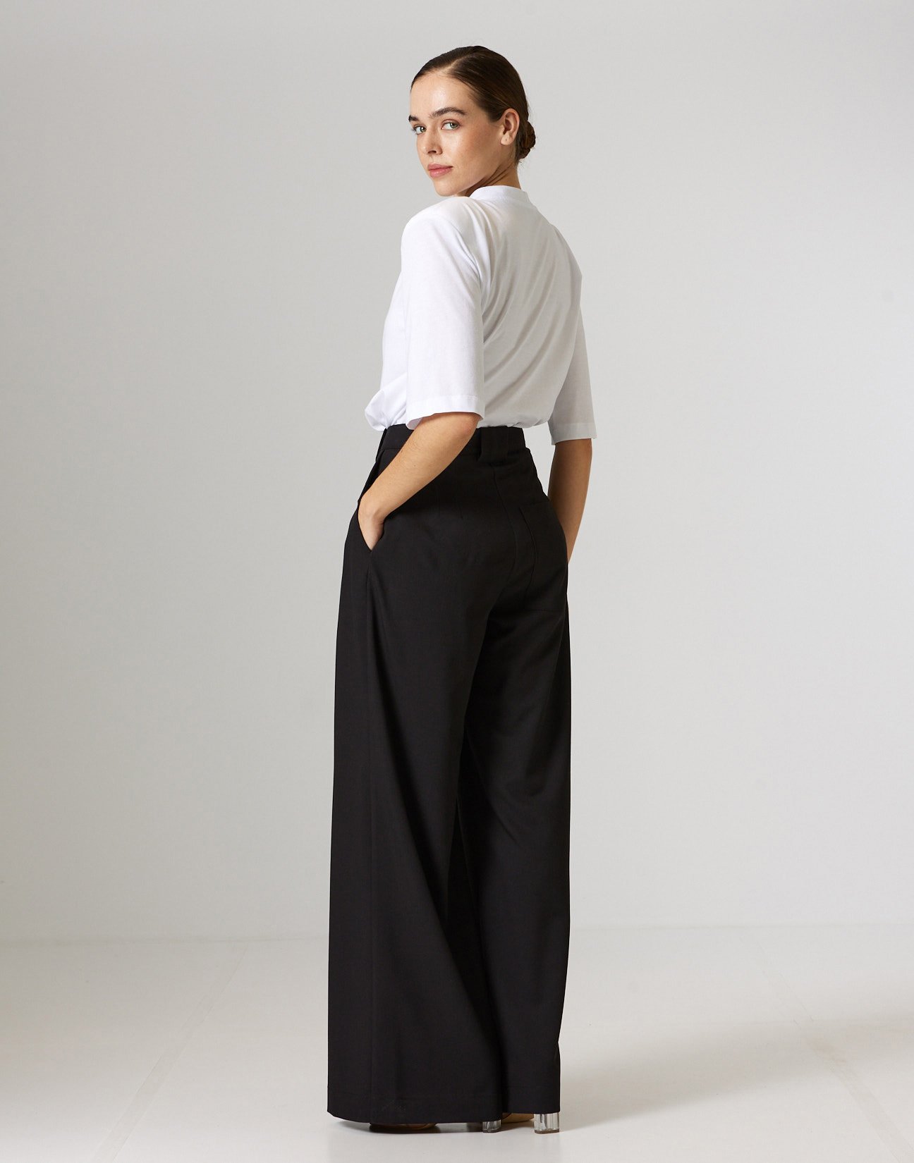 Trousers with belt loops