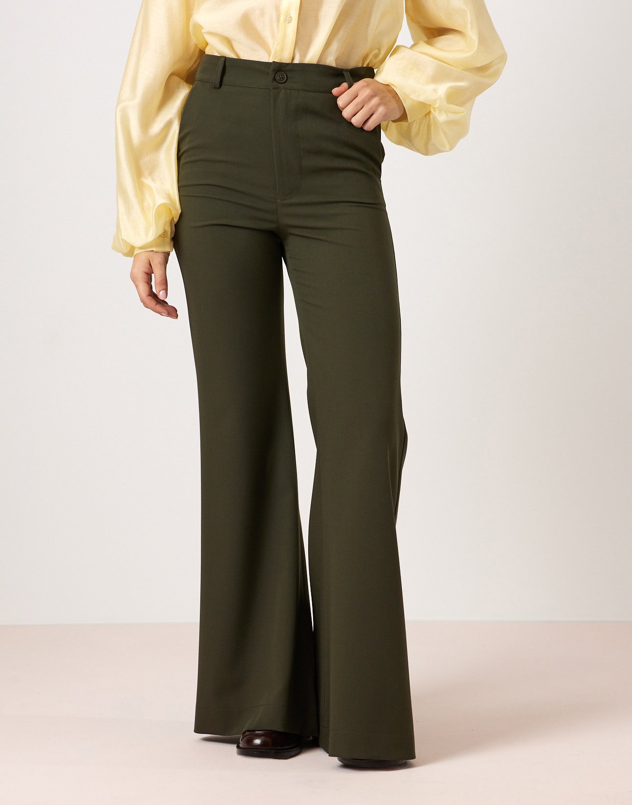 Flared high waist trousers